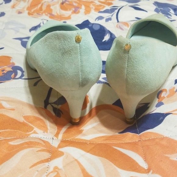 Mint Ted Baker heels- suede. EUC - Picture 3 of 5